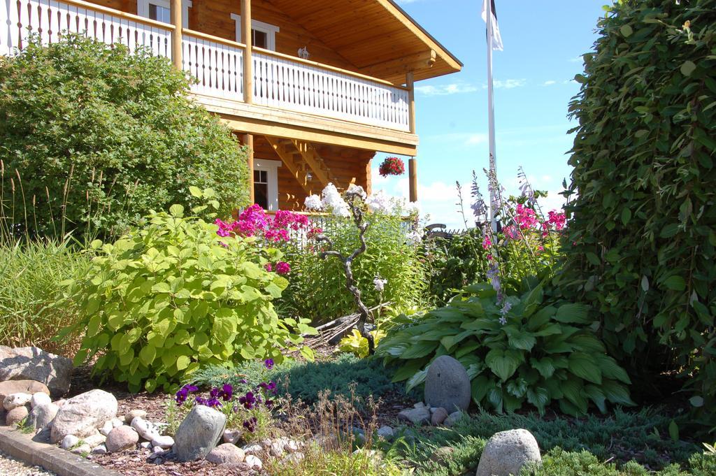 Kuelalistemaja Vehendi Motell Esterno foto